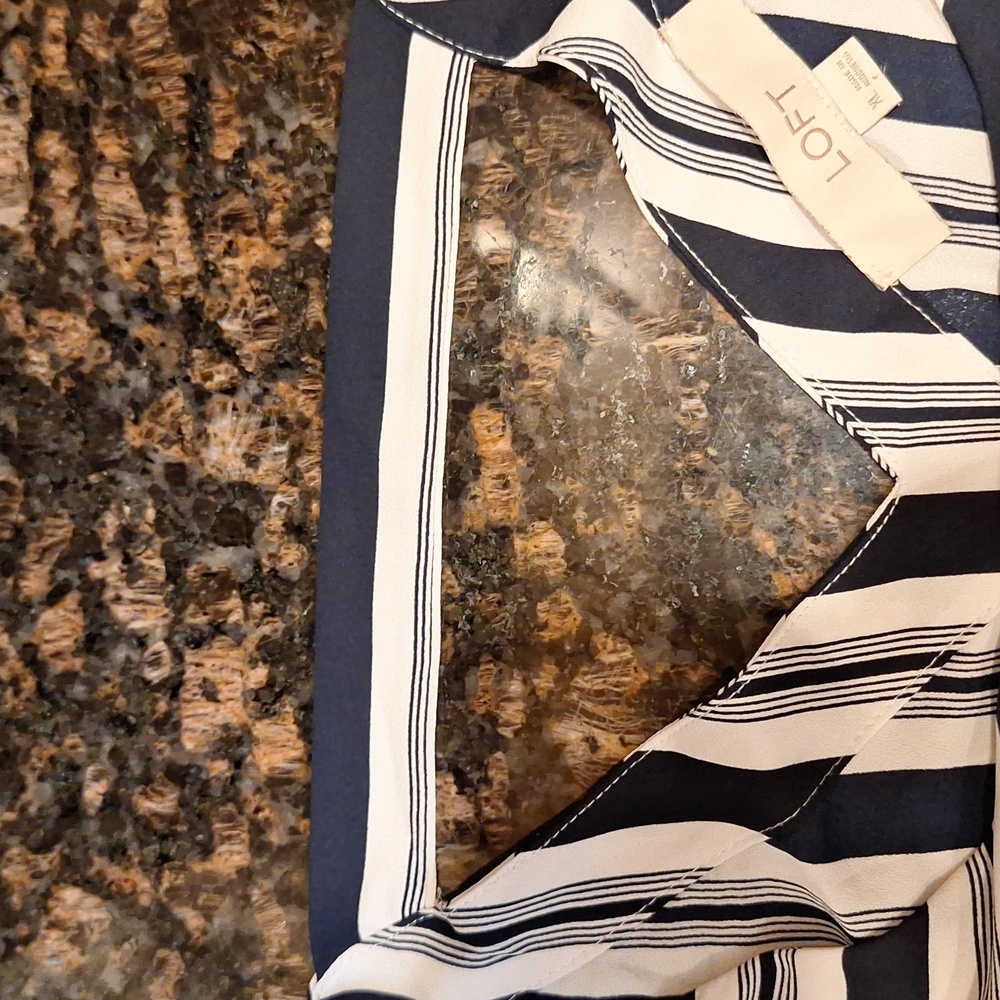 Loft Striped Blouse - Picture 3 of 4